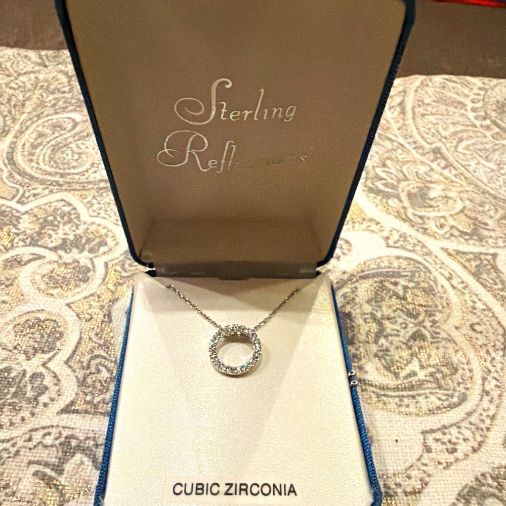 Sterling Reflections 925 Sterling Silver CZ Round Pendant Necklace Cable Chain